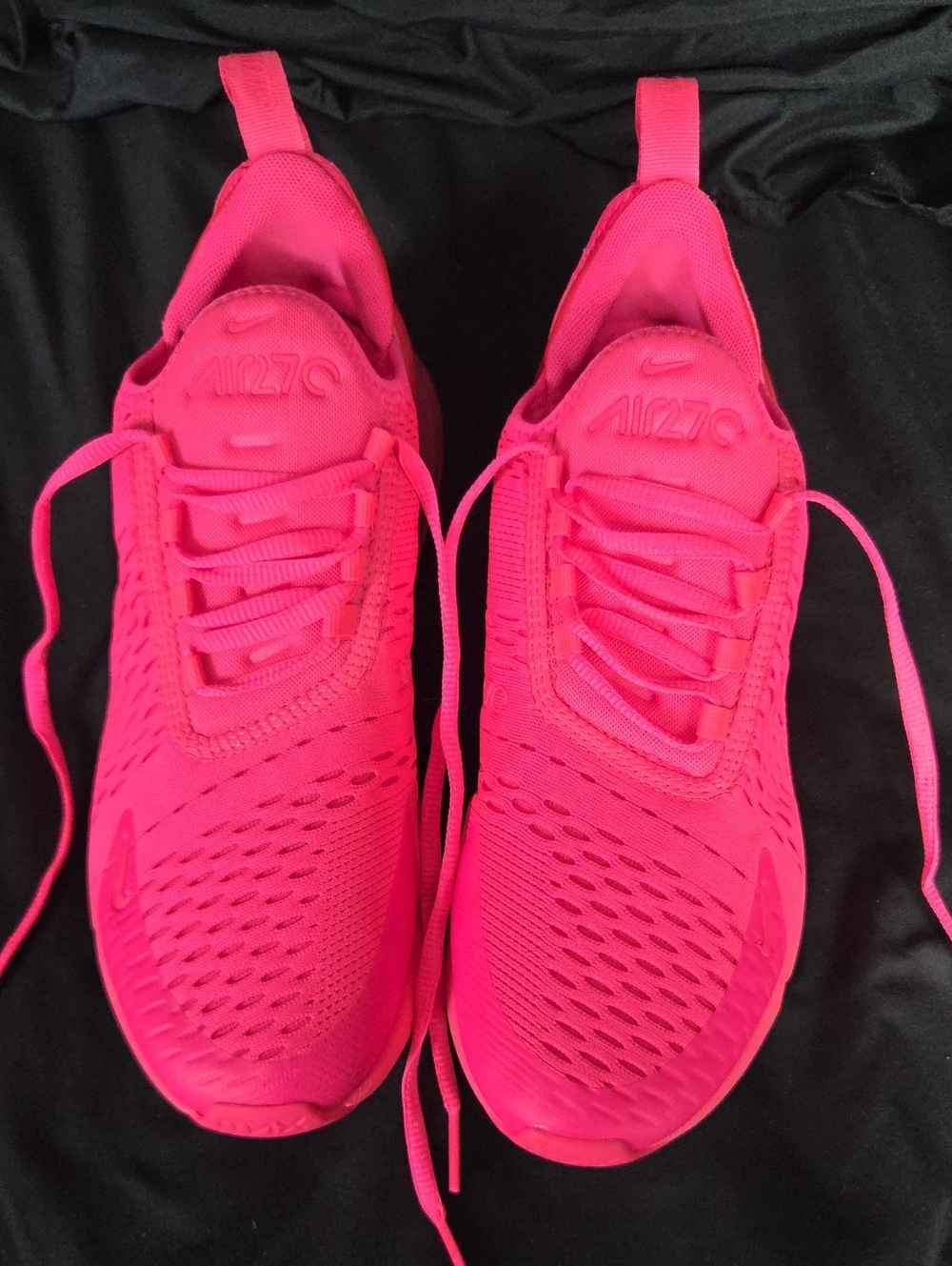 Nike Women's Air Max 270 in Vibrant Pink